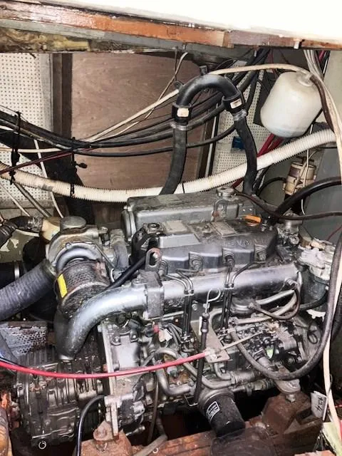 Slide: The Image of Yanmar diesel - 28