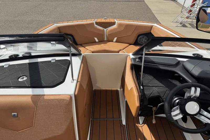 Slide: The Image of Nautique Super Air Nautique GS20 2026 - 43