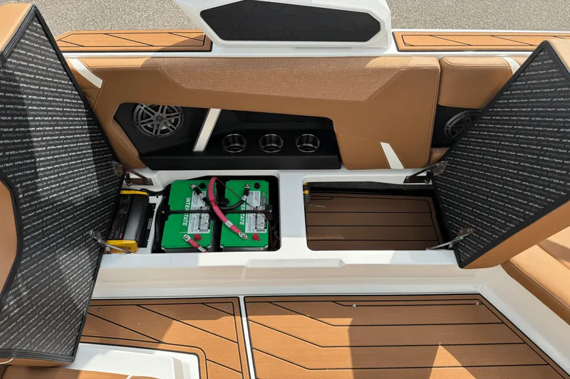 Slide: The Image of Nautique Super Air Nautique GS20 2026 - 23