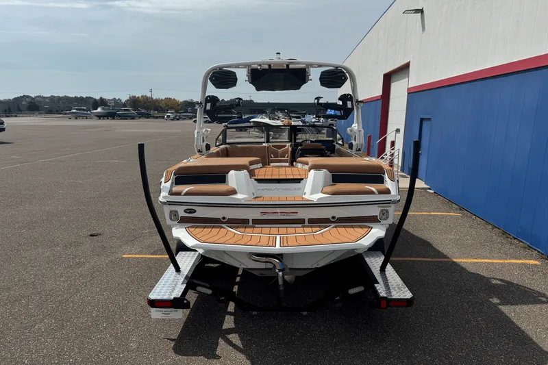 Slide: The Image of Nautique Super Air Nautique GS20 2026 - 4
