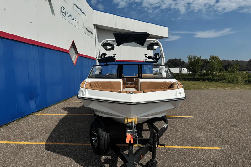 Slide: The Image of Nautique Super Air Nautique GS20 2026 - 1