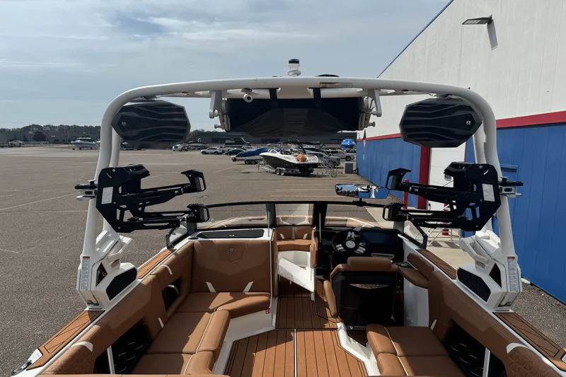Slide: The Image of Nautique Super Air Nautique GS20 2026 - 11
