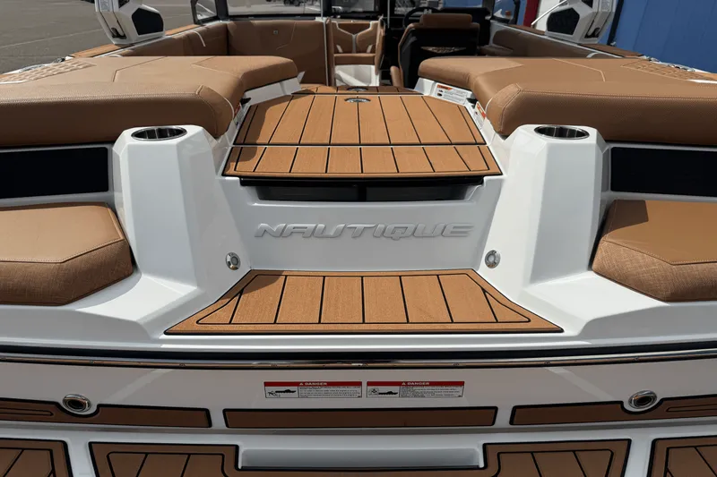 Slide: The Image of Nautique Super Air Nautique GS20 2026 - 6