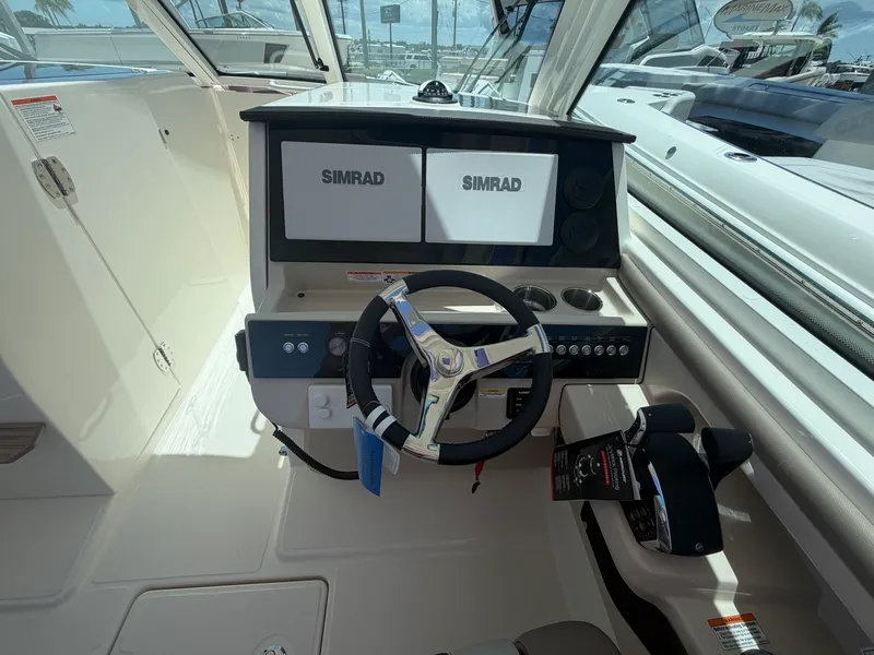 Slide: The Image of Boston Whaler 330 Vantage 2027 - 21