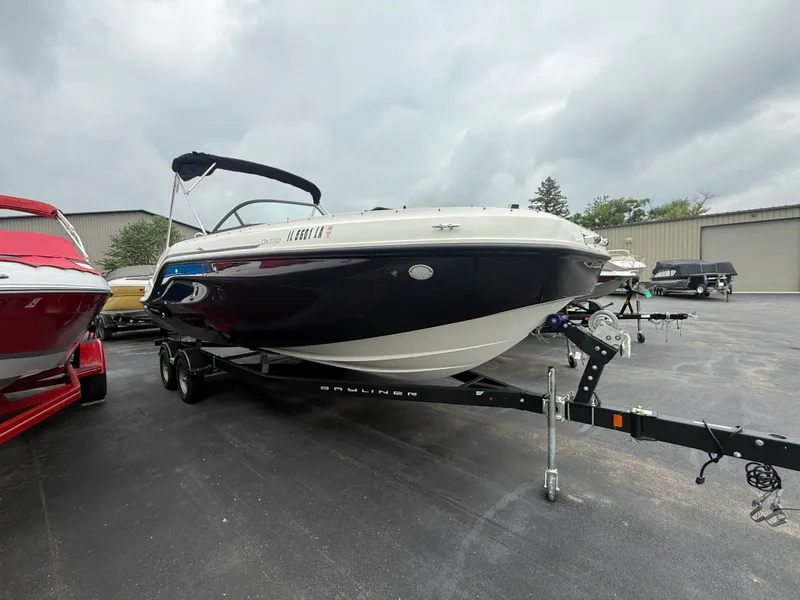 Slide: The Image of Bayliner 2250 DX 2021 - 29