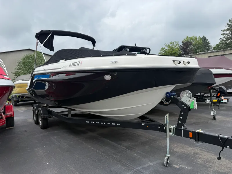 The Image of Bayliner 2250 DX 2021 - 0