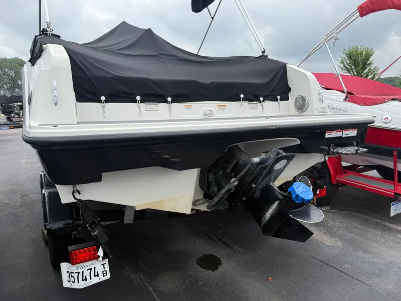 Slide: The Image of Bayliner 2250 DX 2021 - 3