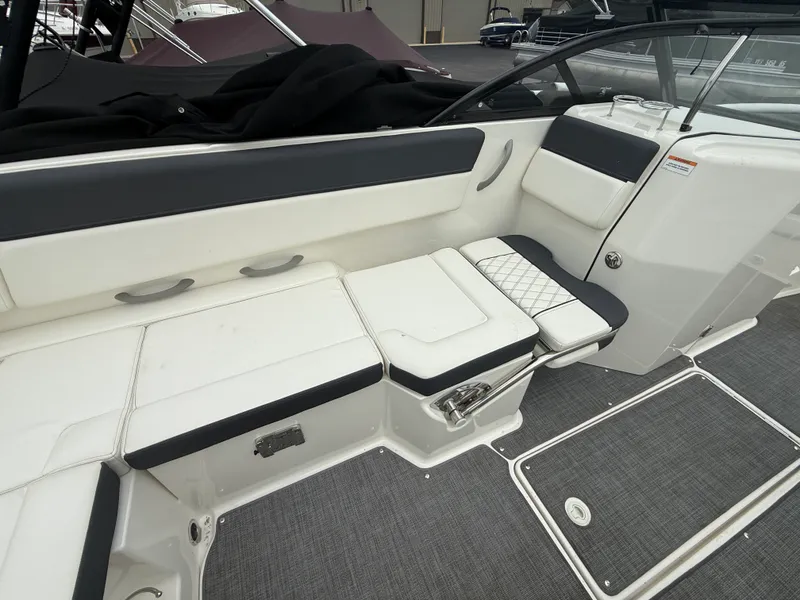 Slide: The Image of Bayliner 2250 DX 2021 - 22