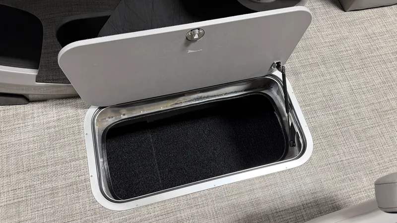Slide: The Image of Barletta CABRIO22QC 2027 - 34