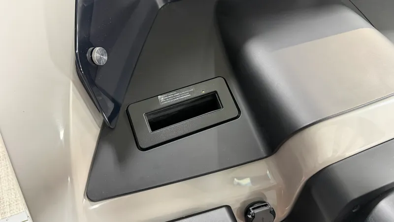 Slide: The Image of Barletta CABRIO22QC 2027 - 50