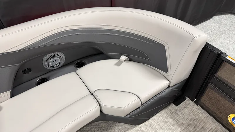 Slide: The Image of Barletta CABRIO22QC 2027 - 18