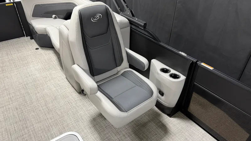 Slide: The Image of Barletta CABRIO22QC 2027 - 29