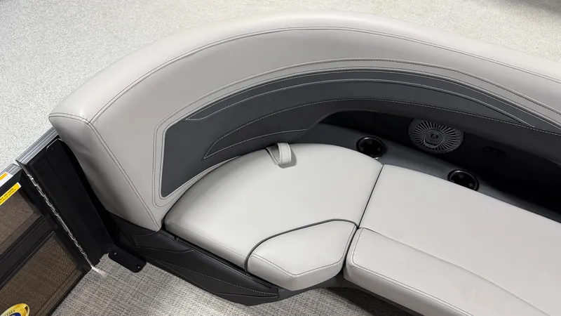 Slide: The Image of Barletta CABRIO22QC 2027 - 10