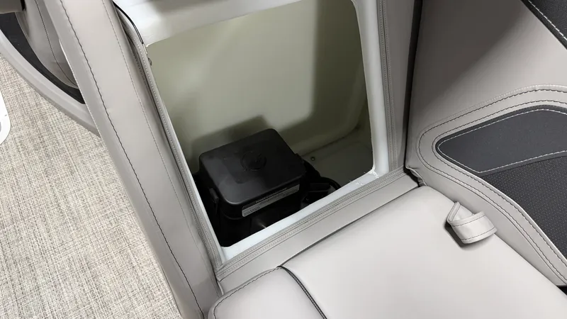 Slide: The Image of Barletta CABRIO22QC 2027 - 56