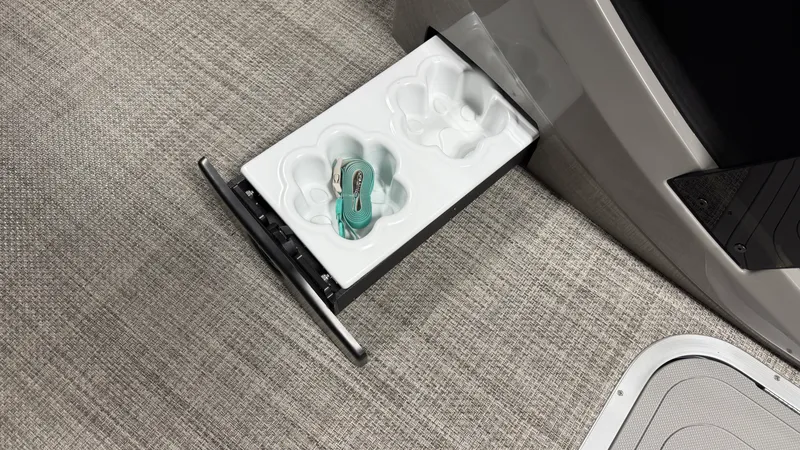 Slide: The Image of Barletta CABRIO22QC 2027 - 38