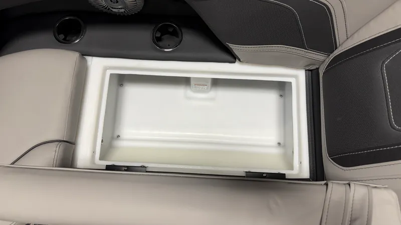 Slide: The Image of Barletta CABRIO22QC 2027 - 70