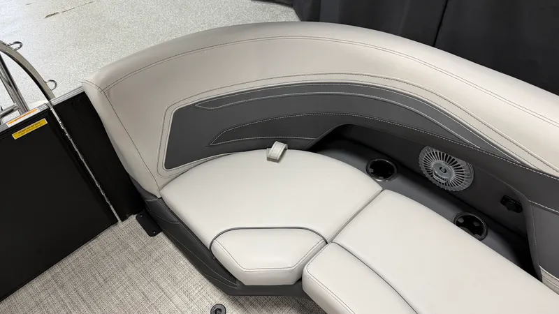 Slide: The Image of Barletta CABRIO22QC 2027 - 72