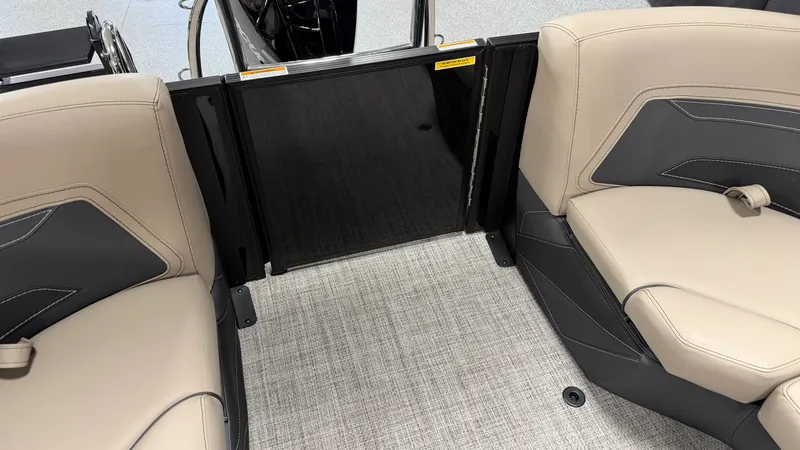 Slide: The Image of Barletta CABRIO22QC 2027 - 75