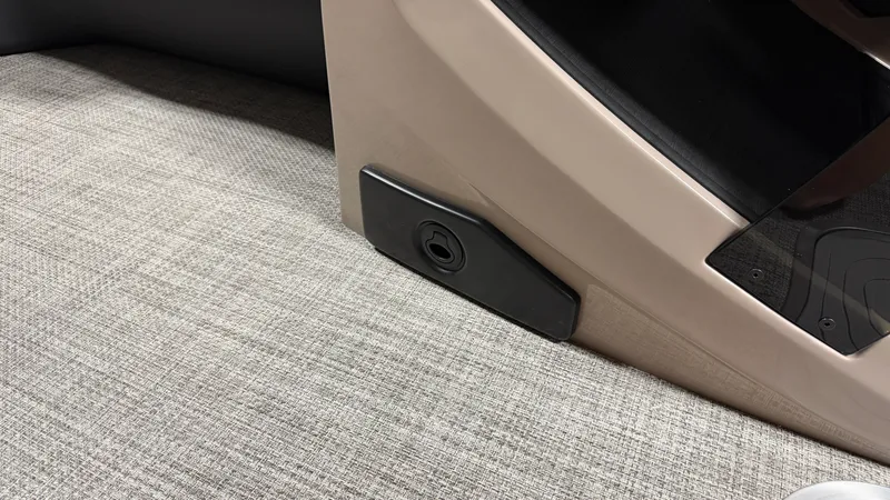 Slide: The Image of Barletta CABRIO22QC 2027 - 39