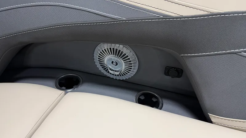 Slide: The Image of Barletta CABRIO22QC 2027 - 72