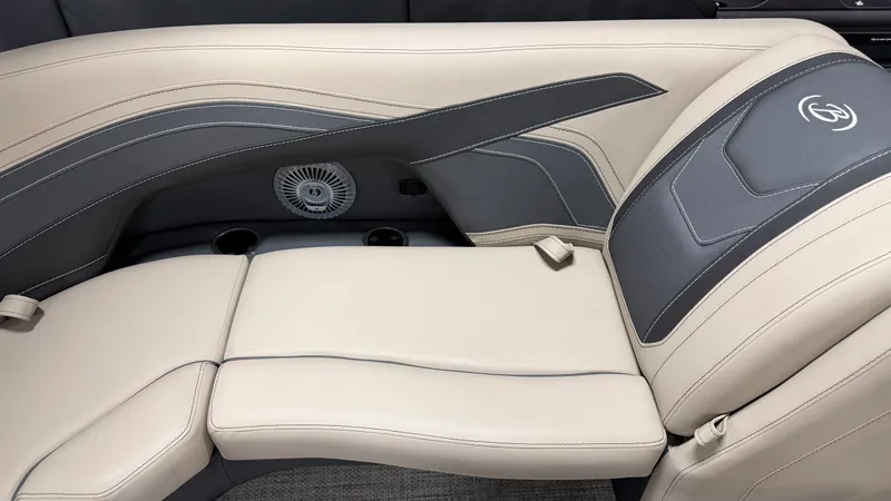 Slide: The Image of Barletta CABRIO22QC 2027 - 70