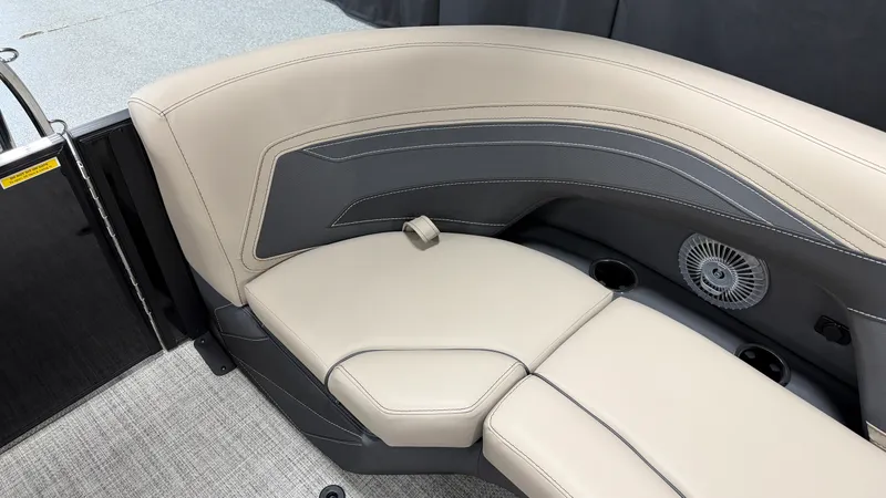 Slide: The Image of Barletta CABRIO22QC 2027 - 73