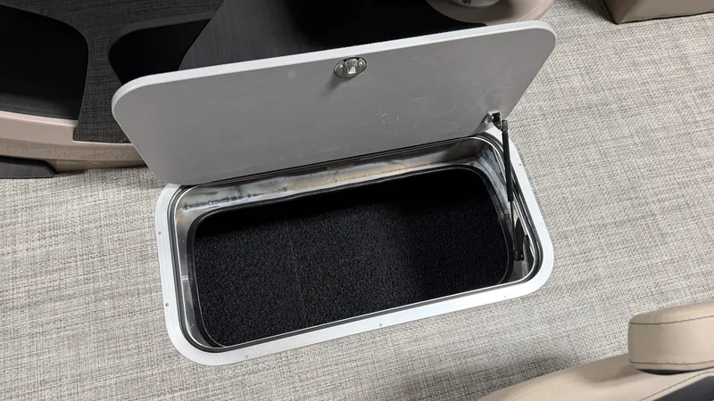 Slide: The Image of Barletta CABRIO22QC 2027 - 36