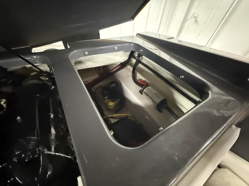 Slide: The Image of Glastron 185 GTS 2017 - 17