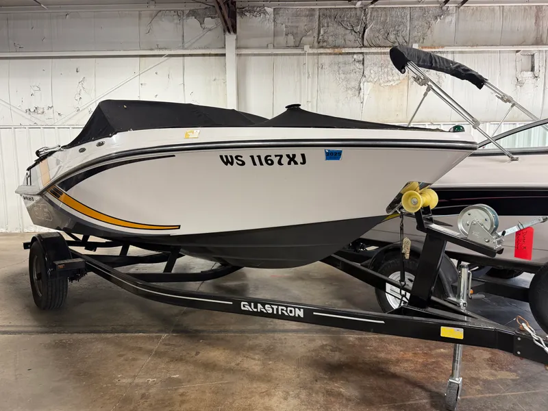 The Image of Glastron 185 GTS 2017 - undefined