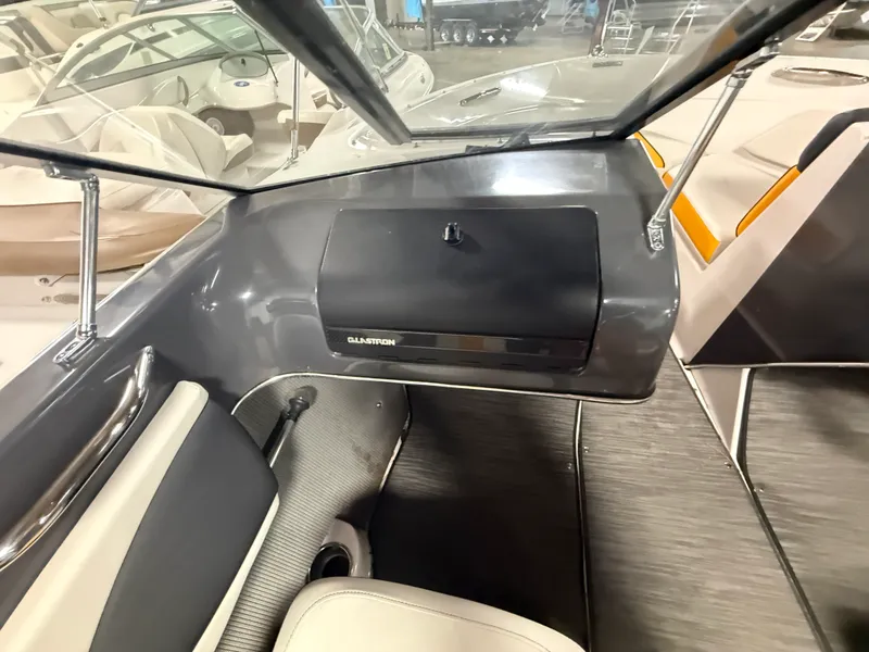 Slide: The Image of Glastron 185 GTS 2017 - 9