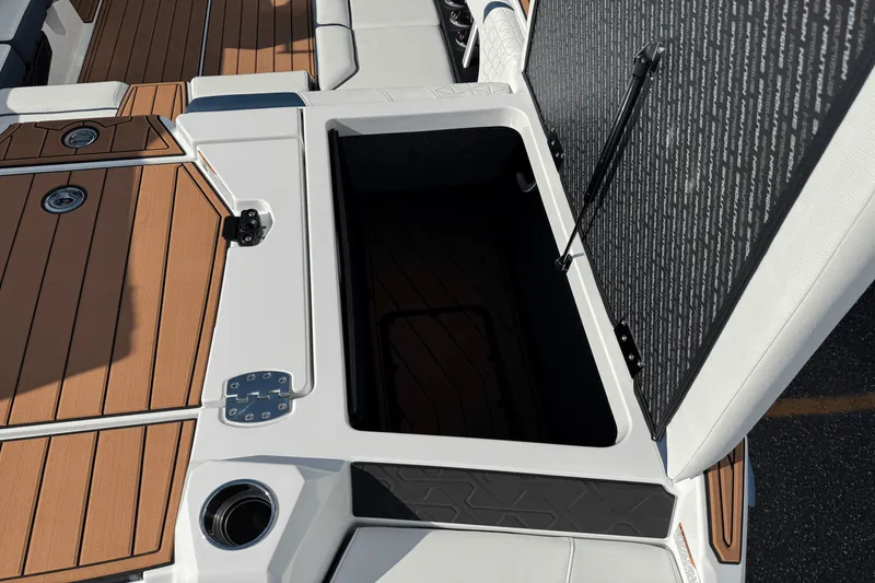 Slide: The Image of Nautique GS22SUPER AIR 2026 - 11