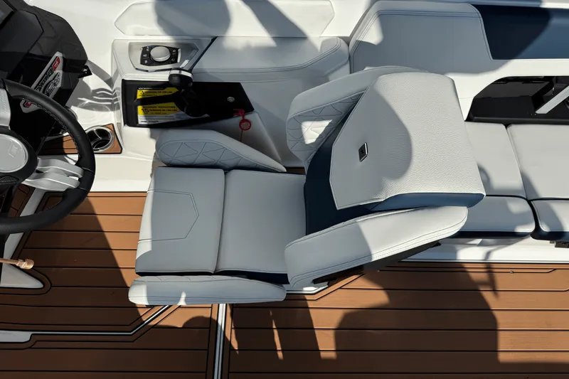 Slide: The Image of Nautique GS22SUPER AIR 2026 - 36