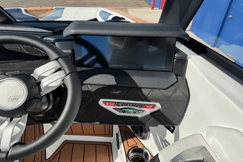 Slide: The Image of Nautique GS22SUPER AIR 2026 - 38