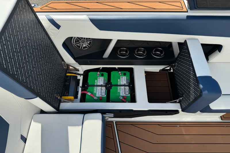Slide: The Image of Nautique Super Air Nautique GS22 2026 - 28