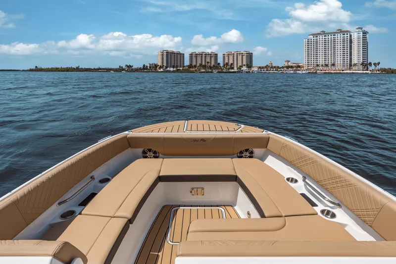 Slide: The Image of Sea Ray SDX 270 Outboard 2027 - 8