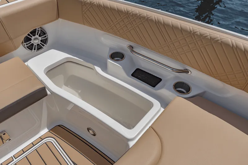 Slide: The Image of Sea Ray SDX 270 Outboard 2027 - 45