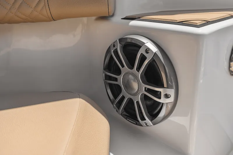 Slide: The Image of Sea Ray SDX 270 Outboard 2027 - 52