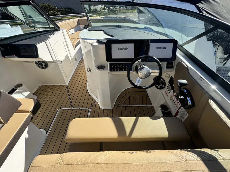 Slide: The Image of Sea Ray SDX 270 Outboard 2027 - 10