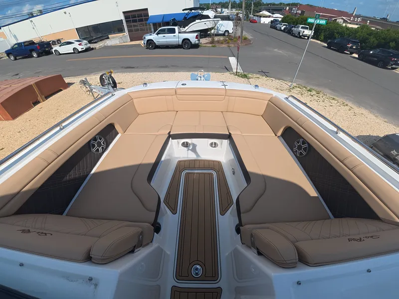 Slide: The Image of Sea Ray SDX 290 Outboard 2027 - 22