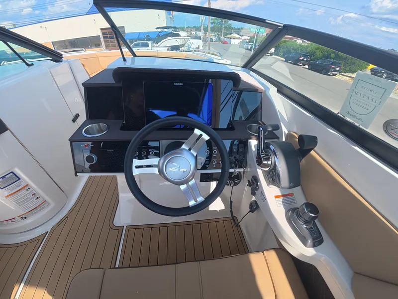 Slide: The Image of Sea Ray SDX 290 Outboard 2027 - 21