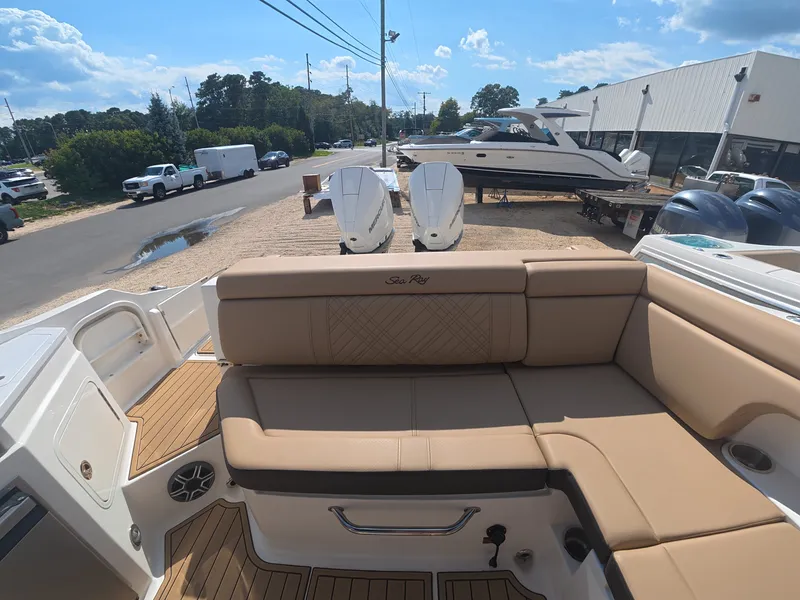 Slide: The Image of Sea Ray SDX 290 Outboard 2027 - 6