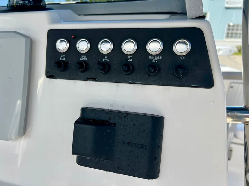 Slide: The Image of Robalo 206 Cayman 2019 - 12