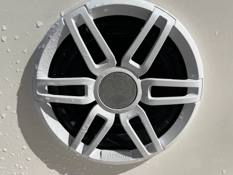 Slide: The Image of Robalo 206 Cayman 2019 - 20