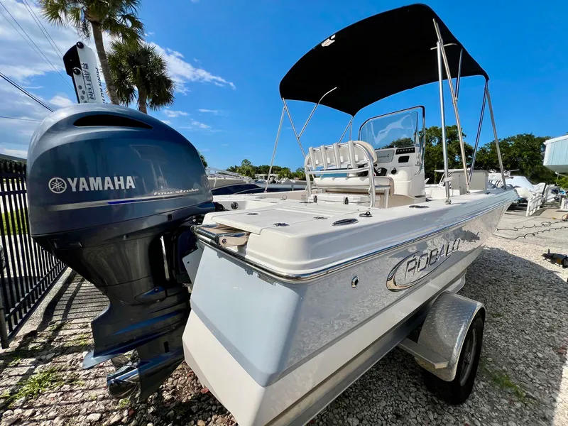 Slide: The Image of Robalo 206 Cayman 2019 - 3