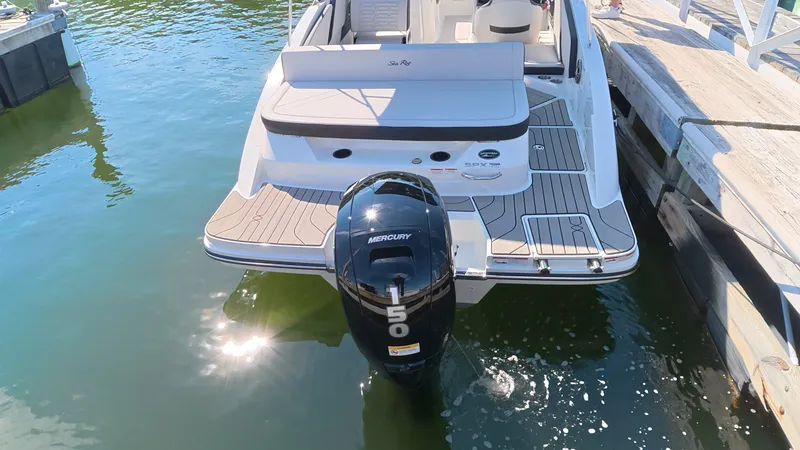 Slide: The Image of Sea Ray SPX 210 Outboard 2027 - 5