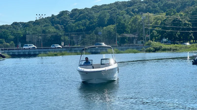 Slide: The Image of Sea Ray SPX 210 Outboard 2027 - 27