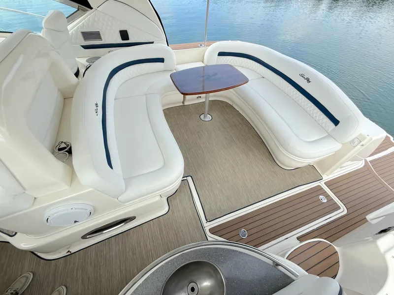 Slide: The Image of Sea Ray 44 SUNDANCER 2006 - 39