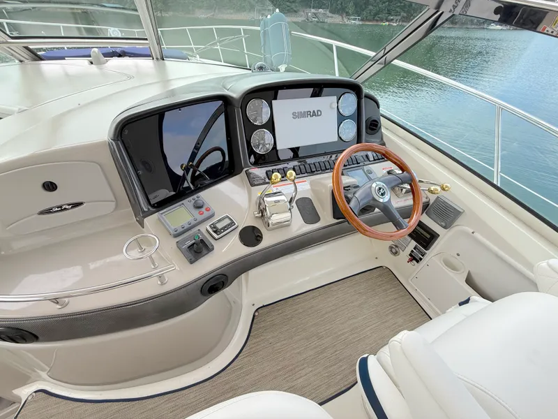 Slide: The Image of Sea Ray 44 SUNDANCER 2006 - 16