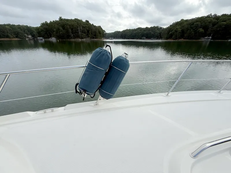 Slide: The Image of Sea Ray 44 SUNDANCER 2006 - 35