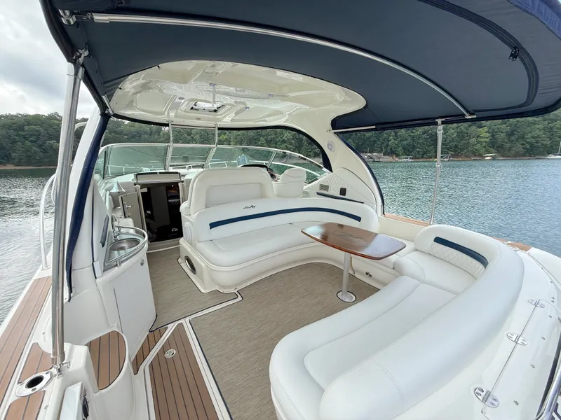 Slide: The Image of Sea Ray 44 SUNDANCER 2006 - 14